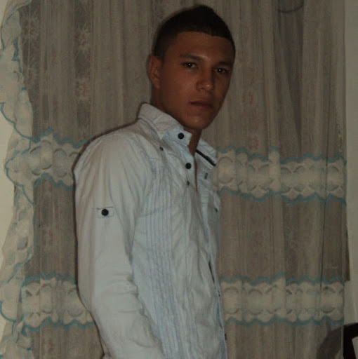 Omar Serna Photo 14