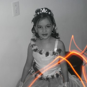 Evelyn Reis Photo 19