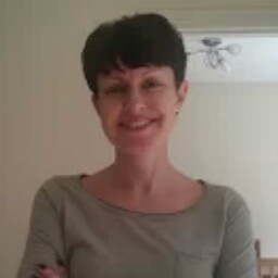 Karen Dexter Photo 26