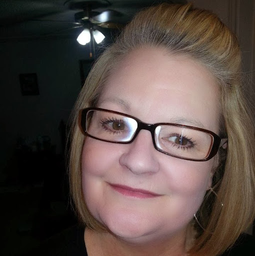 Lori Davis Photo 48