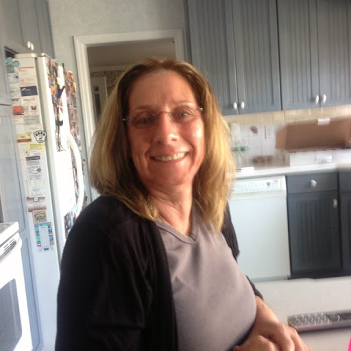 Elizabeth Rich Photo 21