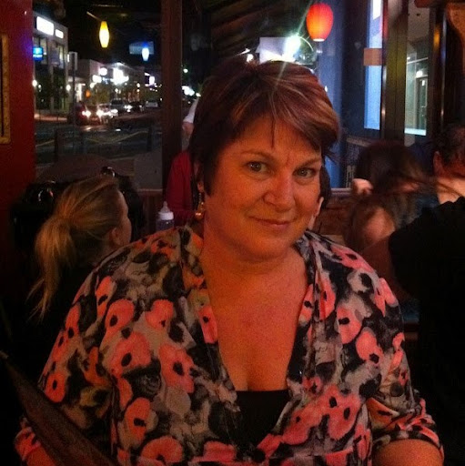 Robyn Robinson Photo 34