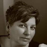 Cheryl Chamberlain Photo 17
