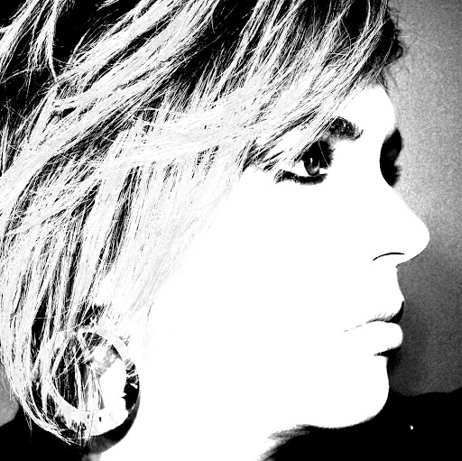 Renee Haynes Photo 17