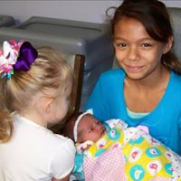 Kimberly Hare Photo 18