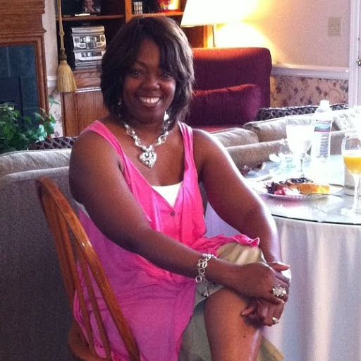Yolanda Livingston Photo 19