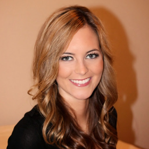 Erin Taylor Photo 37