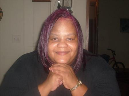 Michelle Gibson Photo 37