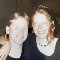 Laura Watt Photo 24