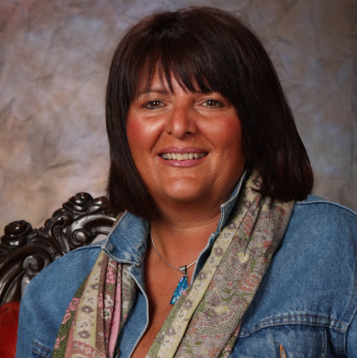 Terri Phillips Photo 19
