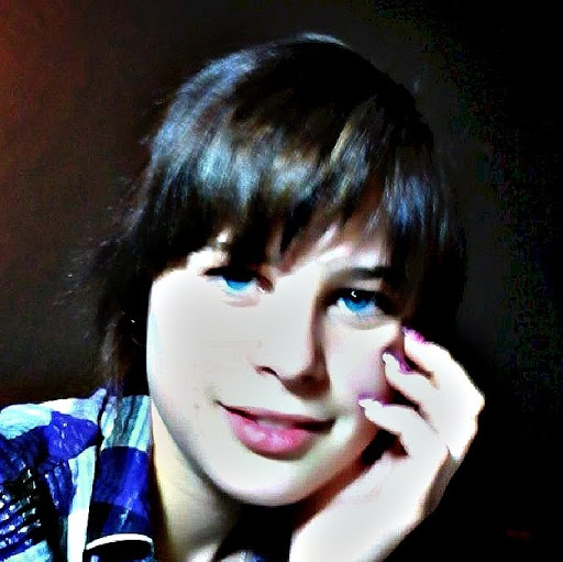 Adrienne Martin Photo 41