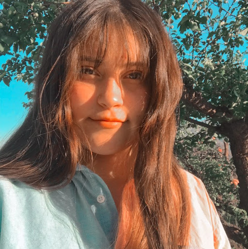 Carla Alvarez Photo 10