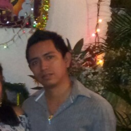 Richie Flores Photo 22