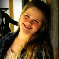 Tina Williamson Photo 29