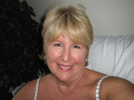 Sandra Stone Photo 18