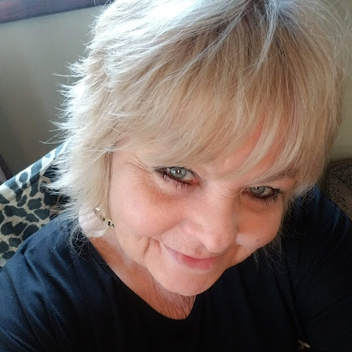 Donna Schneider Photo 21