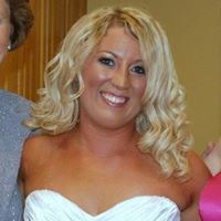 Lindsey Kuhn Photo 14
