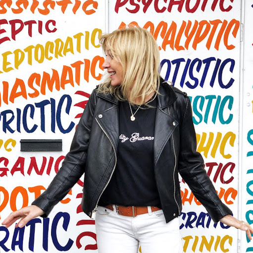 Kate Reid Photo 32
