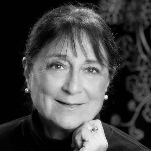 Barbara Lambert Photo 37