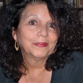 Roberta Robinson Photo 29