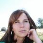 Hannah Bates Photo 26