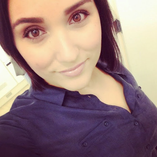 Daniella Gil Photo 5