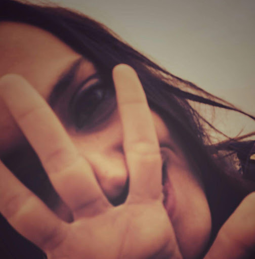Laura Ferro Photo 32
