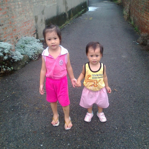 Carmela Lee Photo 18