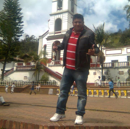 Alexander Suarez Photo 42