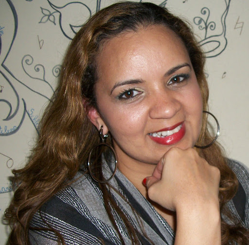Debora Mota Photo 4
