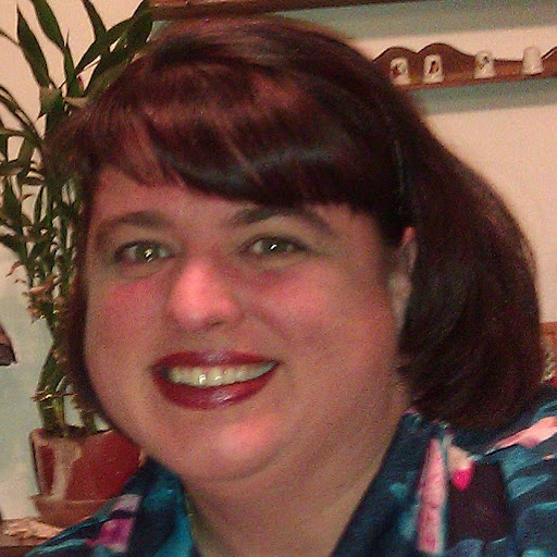 Elaine Phillips Photo 14