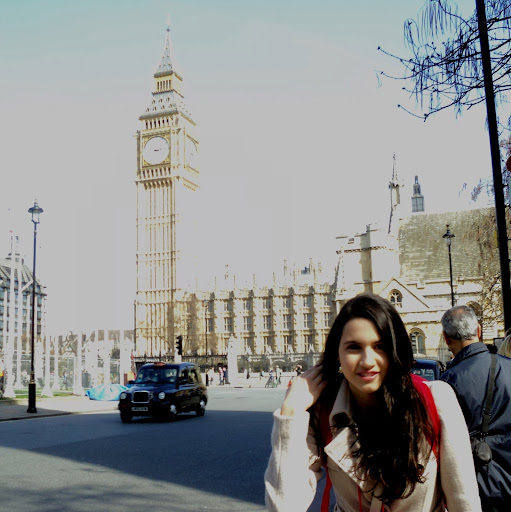 Adriana Cervantes Photo 29