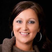 Jennifer Steed Photo 33