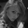 Jen Lowe Photo 27