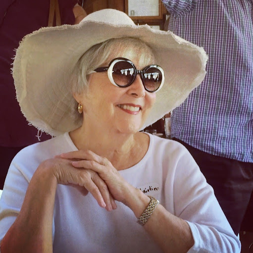Christine Hall Photo 44