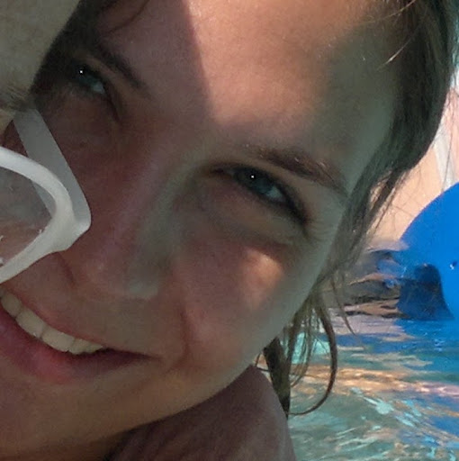Raquel Puig Photo 21