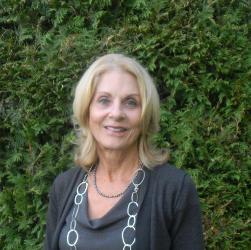 Karen Moynihan Photo 9