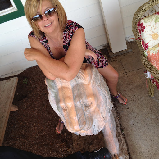 Tanya Young Photo 37