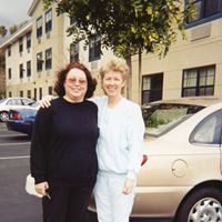 Jennifer Howell Photo 42