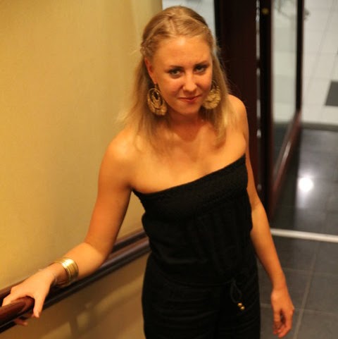 Anna Adams Photo 24