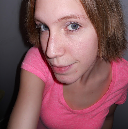 Victoria Fisher Photo 28