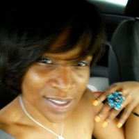 Michelle Lowe Photo 39