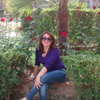 Elizabeth Arias Photo 27