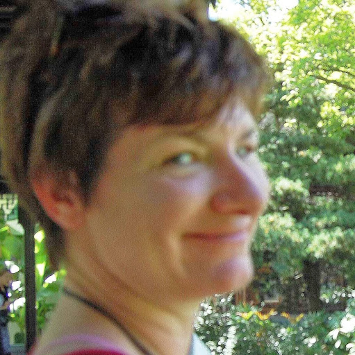 Jennifer Sutherland Photo 25