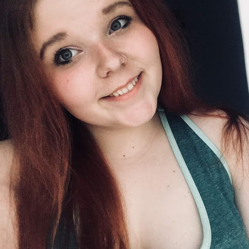 Sarah Emery Photo 31