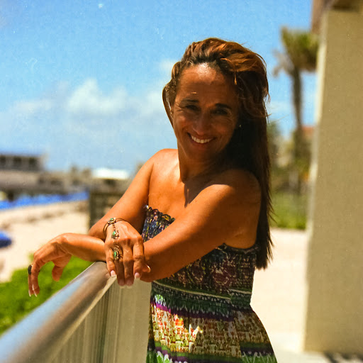 Denise Pagan Photo 8