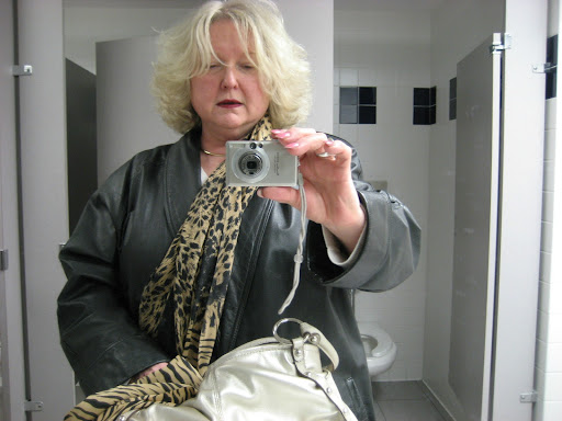 Barbara English Photo 12