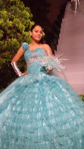 Elizabeth Marmolejo Photo 20