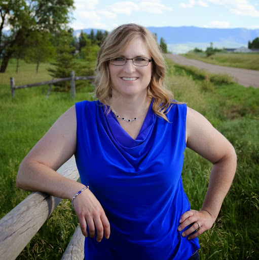 Kelly Walton Photo 21