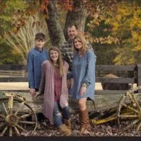 Kelly Adams Photo 17